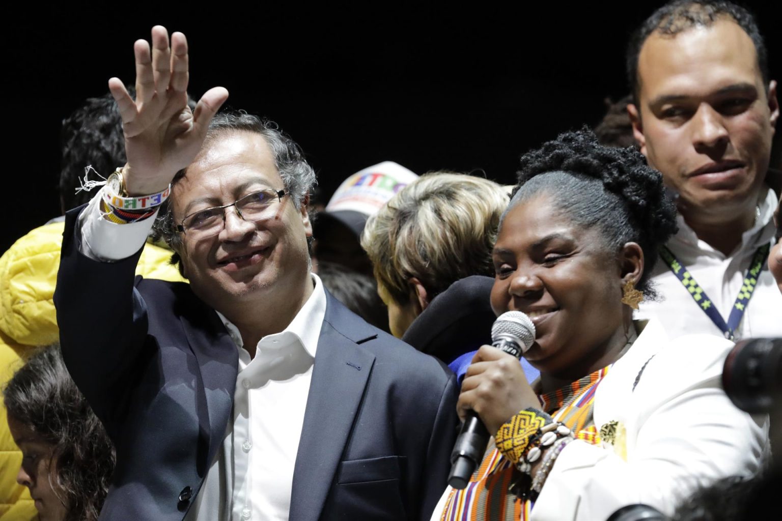 El Presidente electo de Colombia Gustavo Petro, habla luego de conocer los resultados de las elecciones en Bogotá (Colombia). EFE/Carlos Ortega