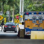 Vista de una ambulancia en Florida, imagen de archivoEFE/Giorgio Viera