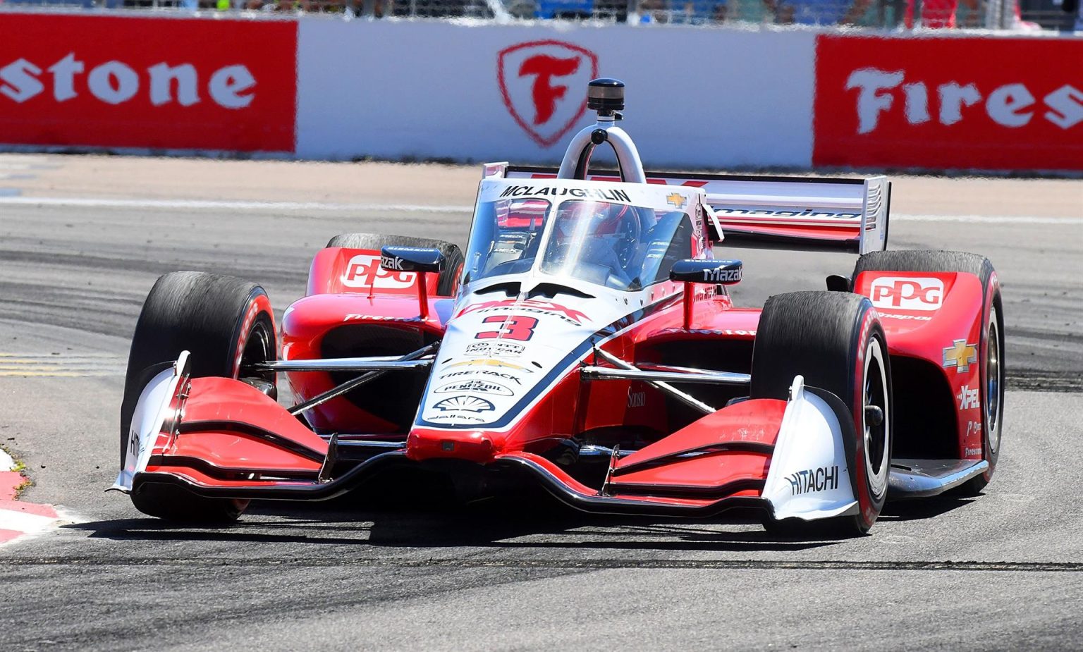 Fotografía de archivo en la que se registró el monoplaza que conduce el neozelandés Scott McLaughlin, del Team Penske, durante una de las competencias de la fórmula Indy. McLaughlin ganó este domingo la carrera en Mid-Ohio. EFE/Gerardo Mora