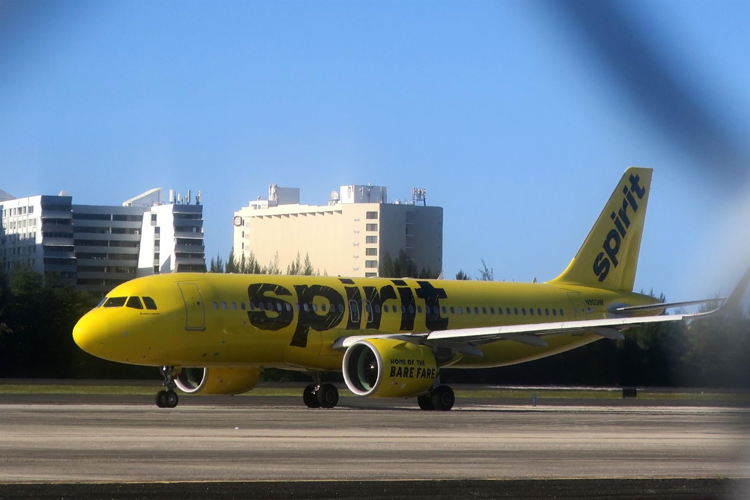 Imagen de archivo que muestra un avión de la aerolínea Spirit. EFE/Jorge Muñiz