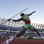 El granadense Anderson Peters compite en la final de lanzamiento de jabalina en el Campeonato Mundial de Atletismo Oregon22 en Hayward Field en Eugene, Oregón (EE.UU.), este 23 de julio de 2022. EFE/EPA/Robert Ghement