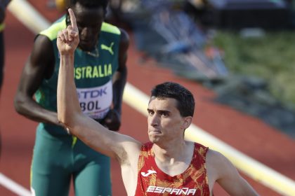 El español Mariano García reacciona hoy, en 800m masculino en los Campeonatos mundiales de atletismo que se realizan en el estadio Hayward Field en Eugene (EE.UU.). EFE/ Kai Forsterling