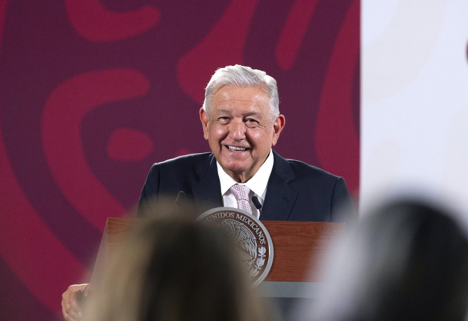 Fotografía cedida hoy, por la presidencia de México, del mandatario mexicano, Andrés Manuel López Obrador, durante una rueda de prensa en Palacio Nacional, de la Ciudad de México (México). EFE/Presidencia de México/SOLO USO EDITORIAL/SOLO DISPONIBLE PARA ILUSTRAR LA NOTICIA QUE ACOMPAÑA(CRÉDITO OBLIGATORIO)