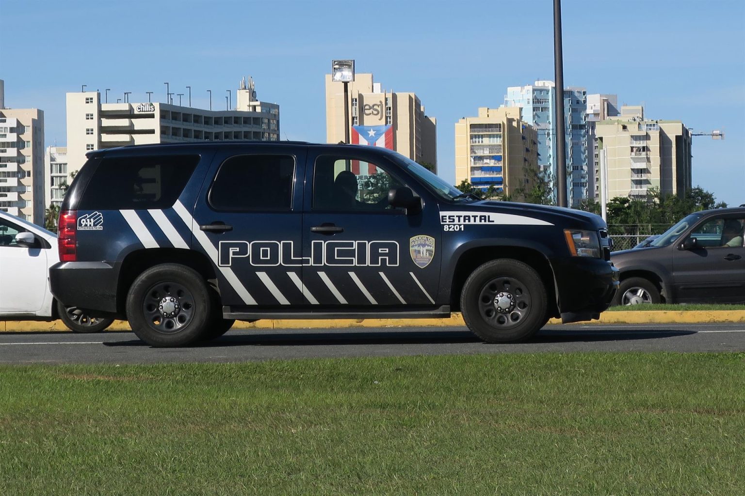 Fotografía de archivo de una vista de una patrulla de policía en San Juan, Puerto Rico. EFE/Jorge Muñiz