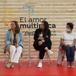 De izquierda a derecha, la directora de Igualdad Sustantiva de la alcaldía Benito Juárez, Lorena Ramos, la diputada Margarita Zavala, la emprendedora Arisbeth Jarquín, la administradora de la recicladora Recupera, Patricia Ramírez y la directora de Asuntos Corporativos de Coca Cola Femsa México, Catherine Reuben, participan el 4 de julio de 2022 en el foro "El amor multiplica", en Ciudad de México (México). EFE/José Méndez