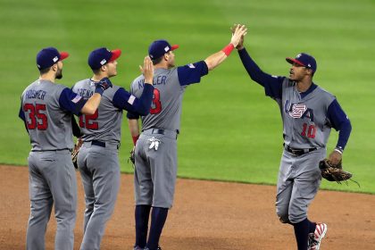 Jugadores de la selección estadounidense de béisbol en el Clásico Mundial, en una fotografía de archivo. EFE/Paul Buck