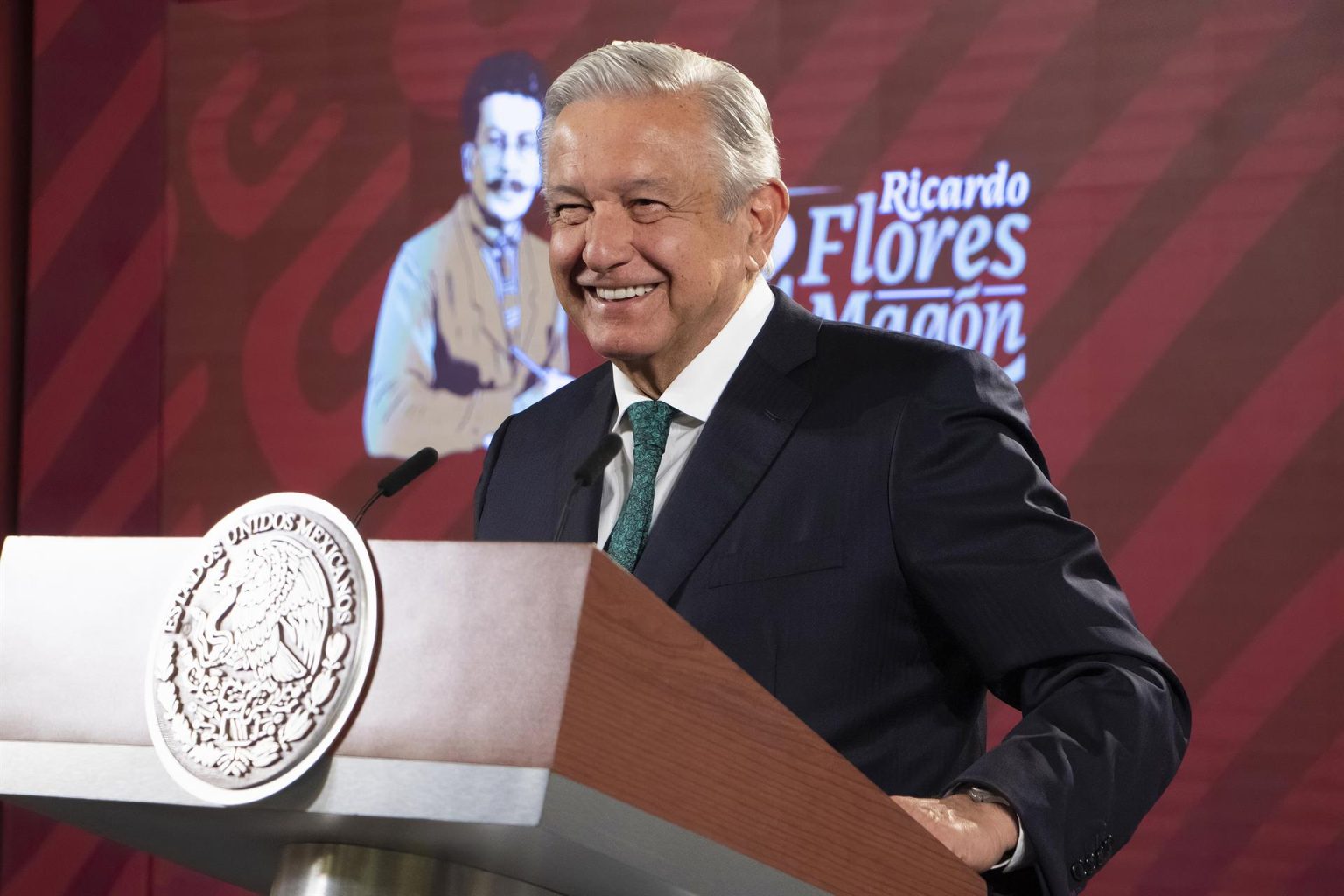 Fotografía cedida hoy por la presidencia de México del mandatario mexicano Andrés Manuel López Obrador durante una rueda de prensa en el Palacio Nacional, en Ciudad de México (México). EFE/Presidencia de México/SOLO USO EDITORIAL/SOLO DISPONIBLE PARA ILUSTRAR LA NOTICIA QUE ACOMPAÑA (CRÉDITO OBLIGATORIO)