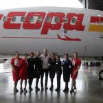 Trabajadores de Copa Airlines posan hoy, durante el 75 aniversario de la aerolínea Copa Airlines, en Ciudad de Panamá (Panamá). EFE/Carlos Lemos
