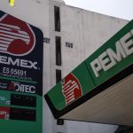 Fotografía de una estación de gasolina de Petróleos Mexicanos (Pemex), hoy, en Ciudad de México (México). EFE/ Isaac Esquivel