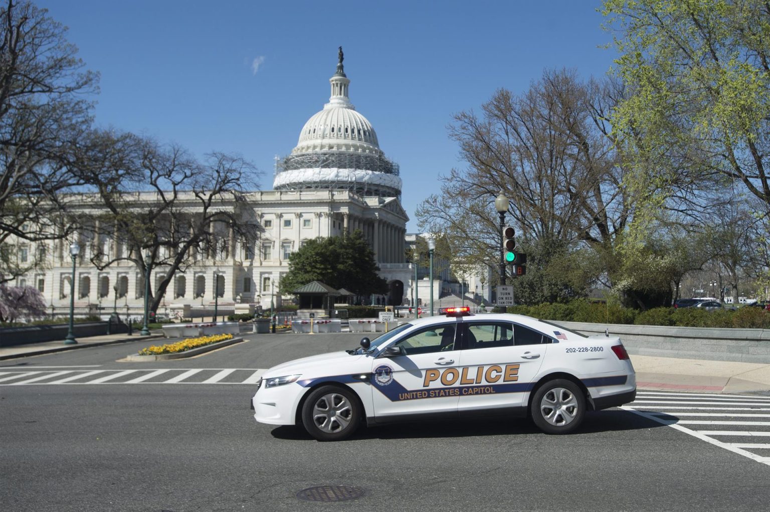 Una patrulla del cuerpo de seguridad del Capitolio en Washington (DC, EE.UU.). Imagen de archivo. EFE/Michael Reynolds