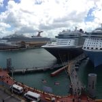 Imagen de archivo que muestra varios cruceros en el Puerto de San Juan. EFE