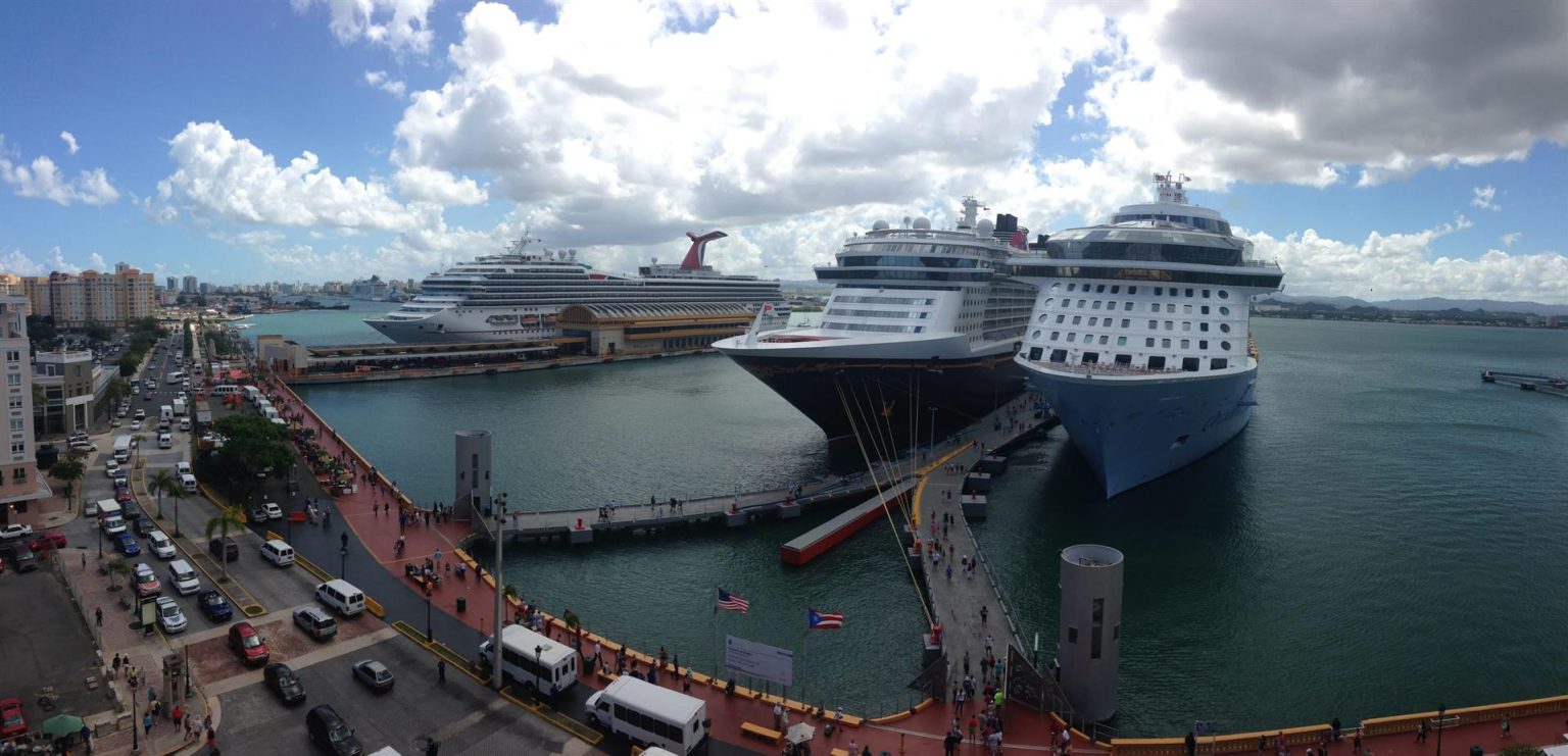 Imagen de archivo que muestra varios cruceros en el Puerto de San Juan. EFE