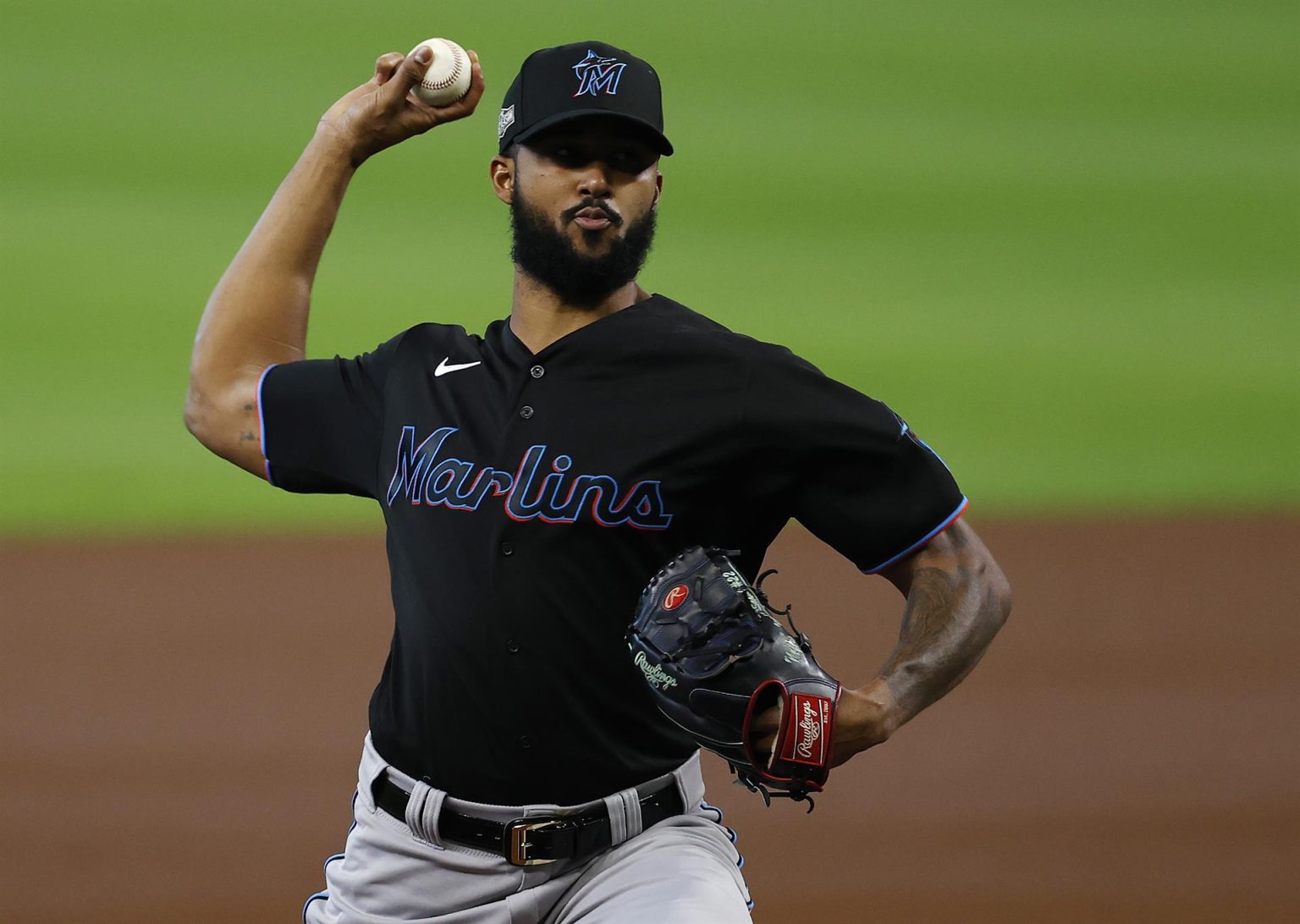 Fotografía de archivo en la que se registró al dominicano Sandy Alcántara, abridor de los Marlins de Miami y quien fue convocado por la selección de su país para disputar el Clásico Mundial de Béisbol 2023. EFE/Aaron M. Sprecher