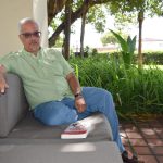 El escritor cubano Enrique del Risco posa durante una entrevista con Efe, el 10 de agosto de 2022, en Miami (EEUU). EFE/ Jorge I. Pérez