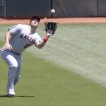 Fotografía de archivo de Mike Trout de Los Angelinos de Los Ángeles . EFE/EPA/JOHN G. MABANGLO