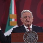 El presidente de México, Andrés Manuel López Obrador, habla durante una rueda de prensa hoy, en el Palacio Nacional, en Ciudad de México (México). EFE/ Sáshenka Gutiérrez
