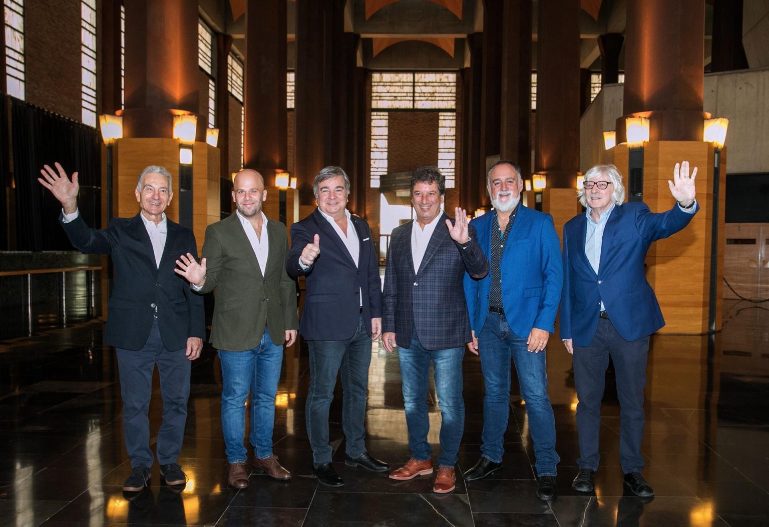 Fotografía de archivo fechada el 03 de marzo de 2020 del grupo musical humorístico argentino Les Luthiers, en el Auditorio de Zaragoza (España). EFE/ Javier Cebollada