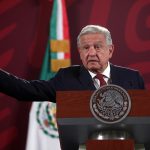 El presidente de México, Andrés Manuel López Obrador, habla durante una rueda de prensa hoy, en el Palacio Nacional, en Ciudad de México (México). EFE/Sáshenka Gutiérrez