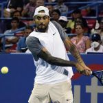 Nick Kyrgios de Australia en acción frente a Frances Tiafoe de Estados Unidos durante el torneo de Washington (EE.UU.), este 5 de agosto de 2022. EFE/EPA/Will Oliver