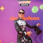 La cantante mexicana Danna Paola posa en la Orange Carpet de los Kids Choice Awards 2022, hoy en Ciudad de México (México). EFE/Sáshenka Gutiérrez
