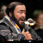 El tenor italiano Luciano Pavarotti. Imagen de archivo. EFE/Jon Hrusa