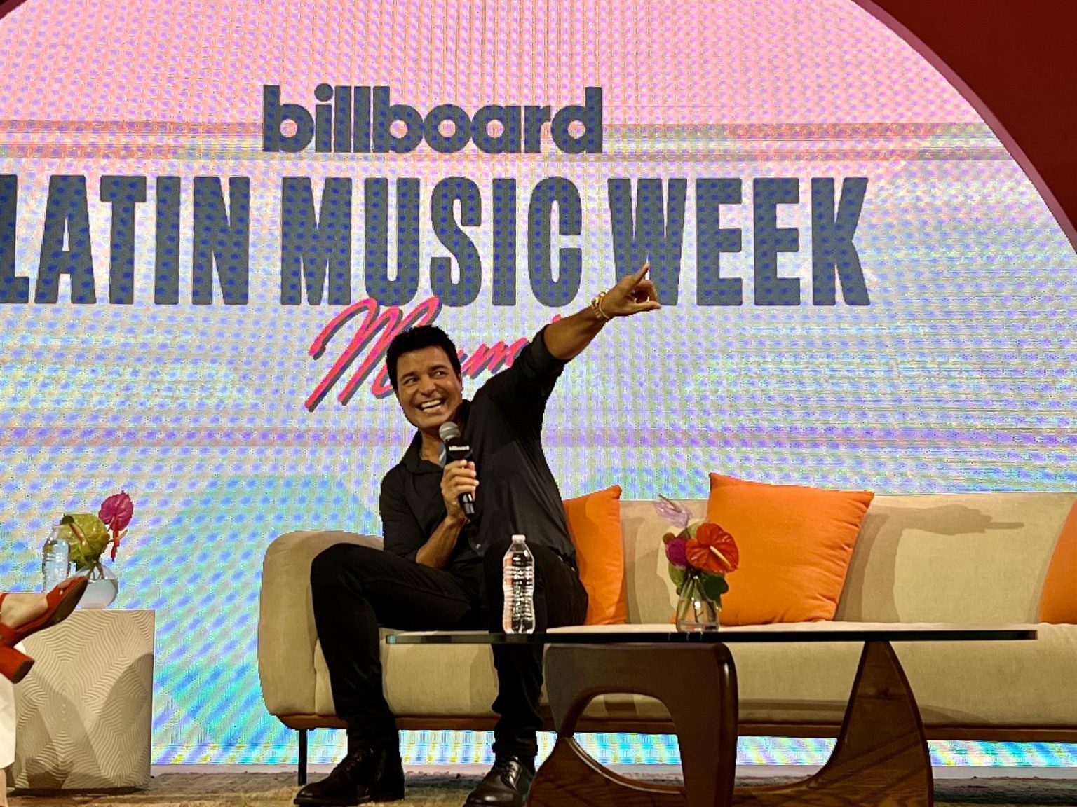 El cantante puertorriqueño Chayanne habla durante un panel de la Semana de la Música Latina hoy, en el Forum Faena, en Miami Beach, Florida (EE.UU.). EFE/Alicia Civita