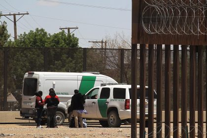 Arelys Verde, una venezolana radicada en Georgia (sur de EE.UU.), denunció este viernes a Efe que desde hace una semana no sabe nada de su hija, su yerno y dos nietas que fueron "secuestrados" del lado mexicano de la frontera. Imagen de archivo. EFE/Luis Torres