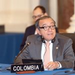 Fotografía cedida hoy por la Organización de los Estados Americanos (OEA) donde se muestra al nuevo representante de Colombia, Luis Ernesto Vargas, mientras interviene este miércoles por primera vez ante el Consejo Permanente en Washington (EE.UU). EFE/OEA /Juan Manuel Herrera /SOLO USO EDITORIAL /NO VENTAS /SOLO DISPONIBLE PARA ILUSTRAR LA NOTICIA QUE ACOMPAÑA /CRÉDITO OBLIGATORIO