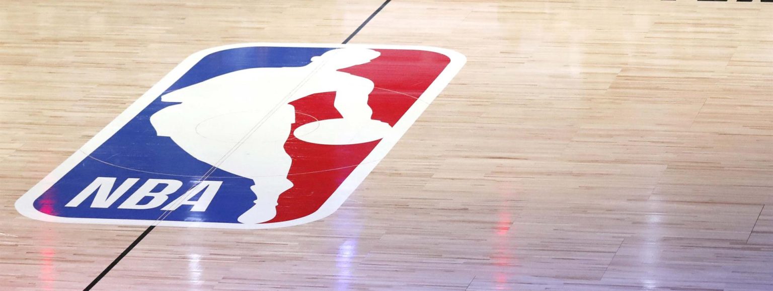 Imagen de archivo del logo de la National Basketball Association (NBA). EFE/EPA/JOHN G. MABANGLO
