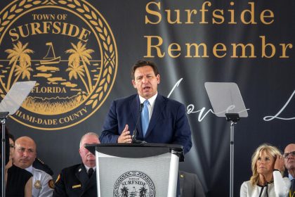 Fotografía de archivo del gobernador de Florida, Ron DeSantis. EFE/ Cristobal Herrera-ulashkevich