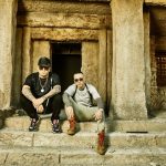 Fotografía cedida por Creative Link NY donde aparece el dúo puertoriqueño de música urbana Wisin y Yandel que ya se encuentra a partir de este lunes promocionando su álbum "La última misión", con el que piensan cerrar su exitosa carrera conjunta, en Miami Beach (Florida). EFE/Creative Link NY /SOLO USO EDITORIAL /NO VENTAS /SOLO DISPONIBLE PARA ILUSTRAR LA NOTICIA QUE ACOMPAÑA /CRÉDITO OBLIGATORIO