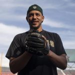 El beisbolista dominicano Cristhian Adames, de Leones de Yucatán, posa durante una entrevista con Efe, el 2 de septiembre de 2022, en la Ciudad de México (México). EFE/ Isaac Esquivel