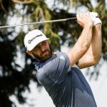 Dustin Johnson de Estados Unidos en acción en la primera ronda del LIV Invitational de Chicago en Rich Harvest Farms, en Sugar Grove, Illinois (EE.UU.), este 16 de septiembre de 2022. EFE/EPA/Tannen Maury