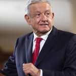 Fotografía cedida hoy por la presidencia de México, del mandatario mexicano Andrés Manuel López Obrador, durante una rueda de prensa en Palacio Nacional de la Ciudad de México (México). EFE/Presidencia de México/SOLO USO EDITORIAL/SOLO DISPONIBLE PARA ILUSTAR LA NOTICIA QUE ACOMPAÑA(CRÉDITO OBLIGATORIO)