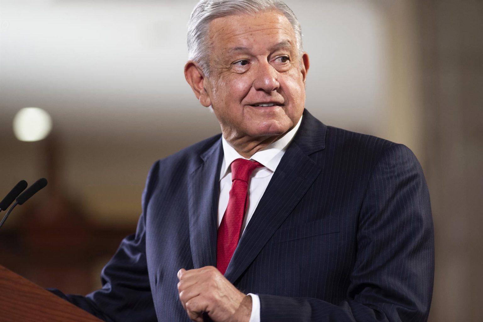 Fotografía cedida hoy por la presidencia de México, del mandatario mexicano Andrés Manuel López Obrador, durante una rueda de prensa en Palacio Nacional de la Ciudad de México (México). EFE/Presidencia de México/SOLO USO EDITORIAL/SOLO DISPONIBLE PARA ILUSTAR LA NOTICIA QUE ACOMPAÑA(CRÉDITO OBLIGATORIO)