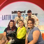 Los cinco hijos de Jenni Rivera, (de izq. a dcha.) Johhny, Mikey, Jacqie, Chiquis y Jenicka posan durante un encuentro de la Semana de la Música Latina celebrado hoy, en el Forum Faena en Miami Beach, Florida (EE.UU.). EFE/ Alicia Civita