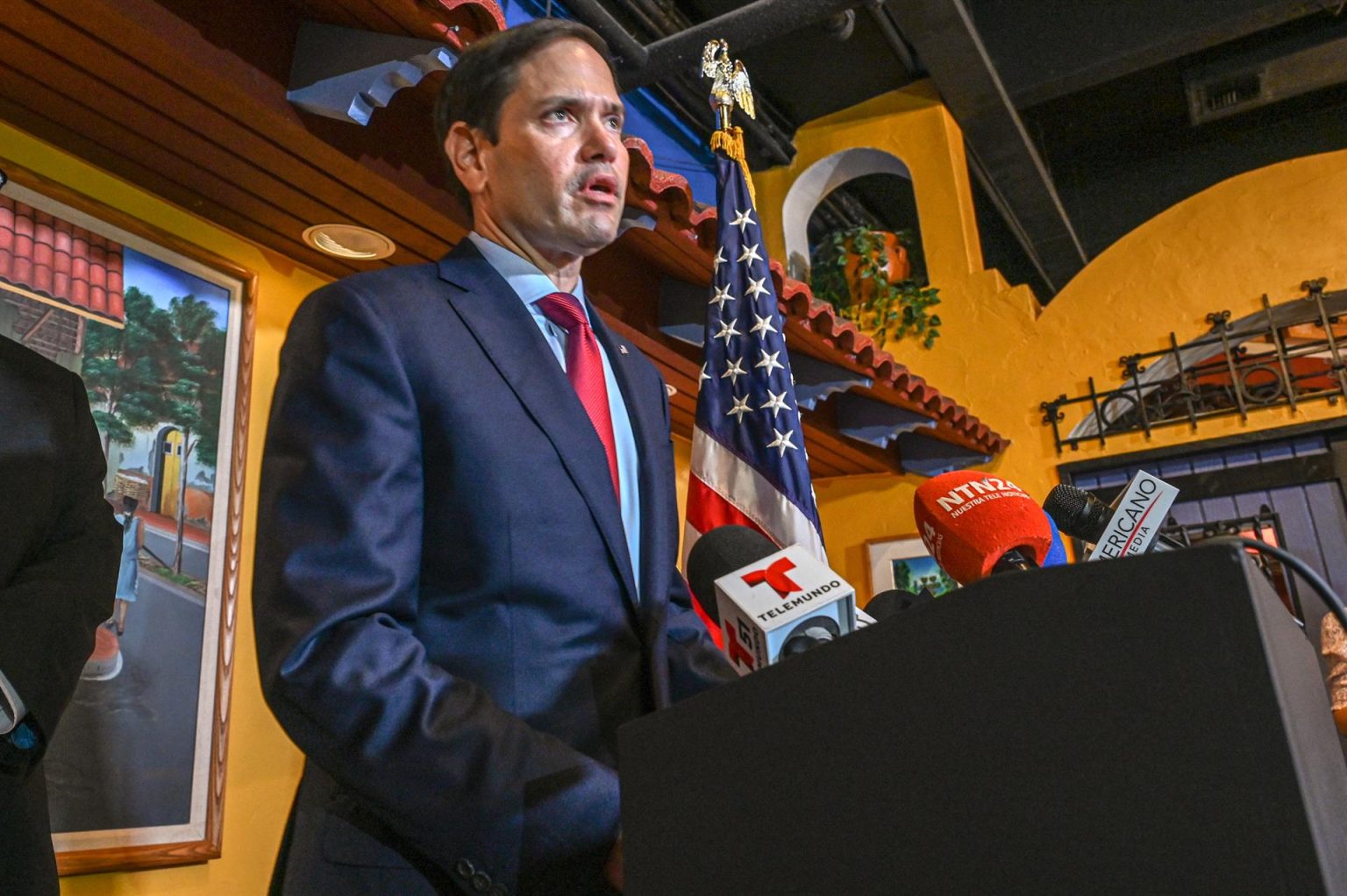 Fotografía de archivo del senador republicano Marco Rubio durante una conferencia de prensa en Miami, Florida (EE.UU.). EFE/Giorgio Viera