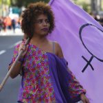 Una mujer participa en una manifestación en San Juan, Puerto Rico. EFE/Thais Llorca