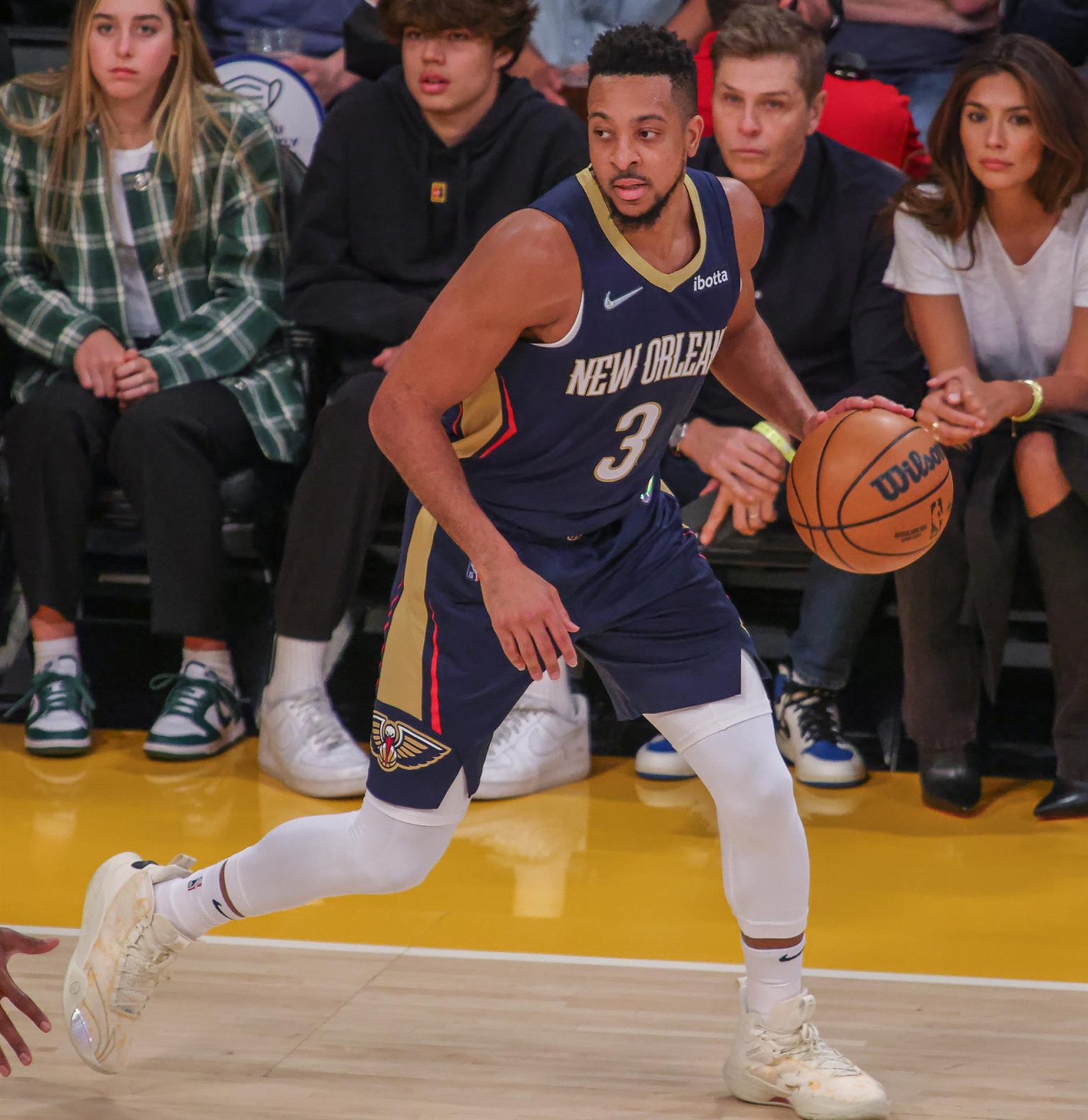 Fotografía de archivo de CJ McCollum #3 de los Pelicans. EFE/ Phillip Kim