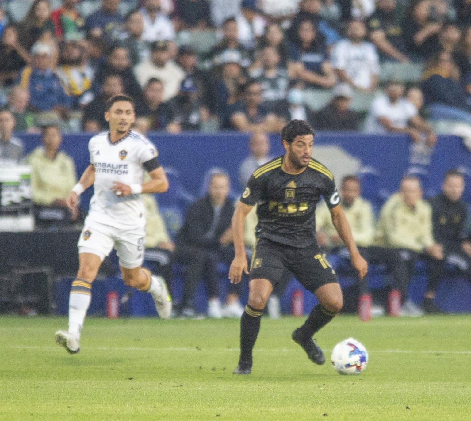 Fotografía de archivo de Carlos Vela, de Los Angeles Football Club. EFE/ Armando Arorizo