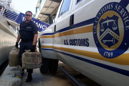 La incautación se produjo durante un patrullaje preventivo de los agentes del área policiaca de Guaynabo en la carretera 165, frente a la avenida Dos Palmas. Imagen de archivo. EFE/Ricardo Figueroa