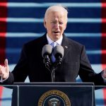 Fotografía de archivo fechada el 20 de enero de 2021 del presidente de Estados Unidos, Joe Biden, mientras ofrece su primer discurso tras jurar a su cargo durante una ceremonia, en Washington (EE.UU). EFE/ Patrick Semansky