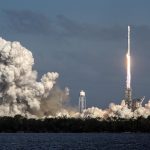 Fotografía del cohete Falcon Heavy despegando desde Cabo Kennedy, en Florida (EE.UU.). Imagen de archivo. EFE/CRISTOBAL HERRERA