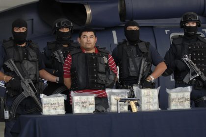 Fotografía de archivo donde aparece Jaime González Durán, alias "El Hummer", fundador de la banda criminal de "Los Zetas". EFE/Mario Guzmán