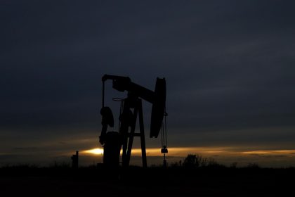 Vista de un campo petrolífero en Midland, Texas (EE.UU.), en una fotografía de archivo. EFE/Larry W. Smith