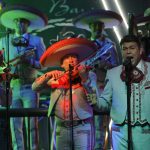 El director y fundador del Mariachi Sol de México, José Hernández, canta con su agrupación el 11 de octubre de 2022, en Guadalajara, Jalisco (México). EFE/ Francisco Guasco