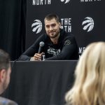 Fotografía de archivo fechada el 26 de septiembre de 2022 que muestra al jugador español de baloncesto Juancho Hernangómez durante una rueda de prensa en Toronto (Canadá). EFE/Julio César Rivas