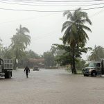 Miembros de la Marina recorren las zonas afectadas por un huracán, en San Blas, estado de Nayarit (México). Imagen de archivo.EFE/ Aaron García