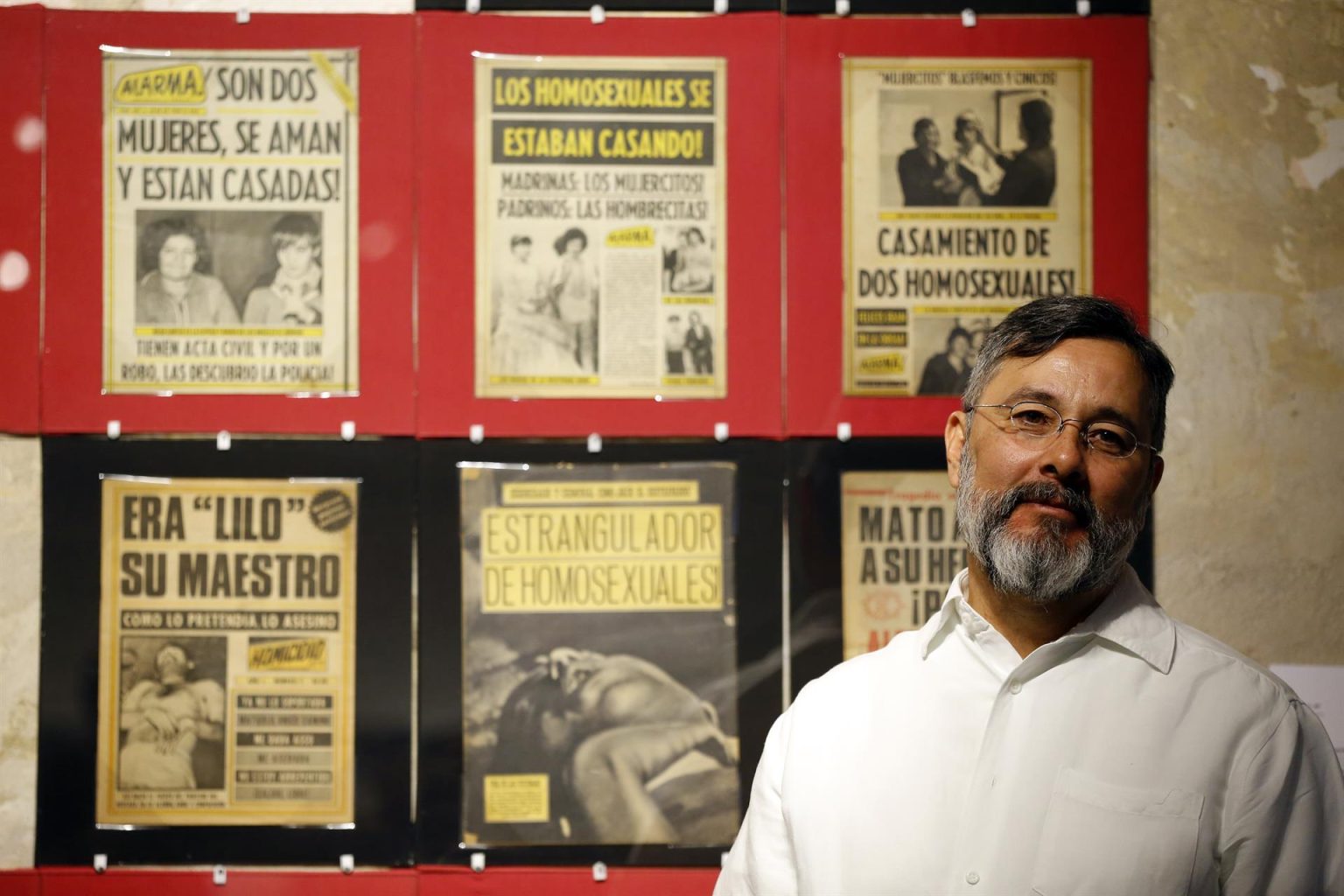 El director del Museo de la Memoria LGBTQ+, Jaime Aurelio Casillas, posa durante una entrevista con EFE el 11 de noviembre de 2022, en Guadalajara (México). . EFE/ Francisco Guasco