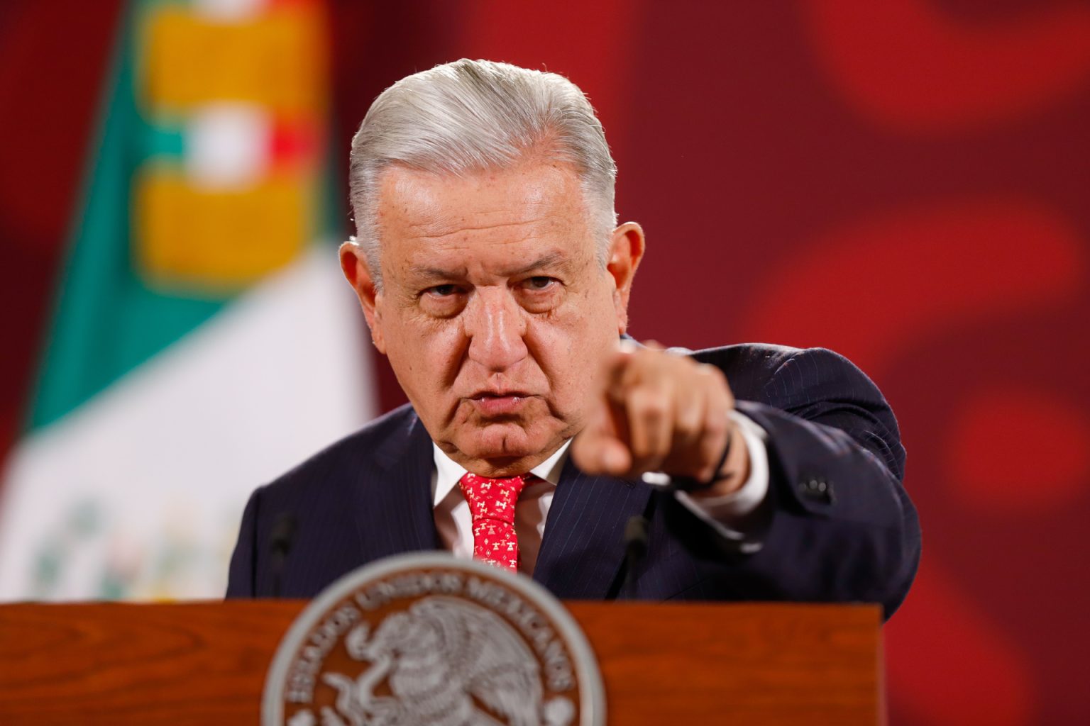 El presidente de México, Andrés Manuel López Obrador, habla durante su conferencia de prensa matutina, hoy, en el Palacio Nacional en la Ciudad de México (México). EFE/ Isaac Esquivel